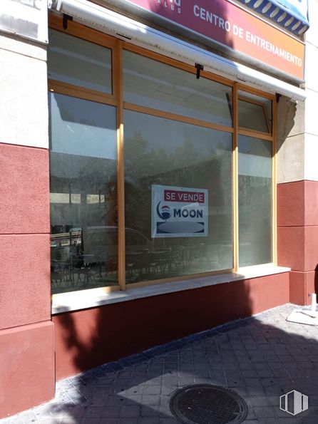 Local en venta en Calle José Celestino Mutis, 2, Rivas-Vaciamadrid, Madrid, 28529 con propiedad, edificio, ventana, sombra, ladrillo, exterior del automóvil, pared, casa, fachada y inmobiliario alrededor