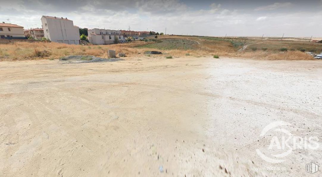 Land for sale at Calle Real, Bargas, Toledo, 45593 with cloud, sky, natural environment, land lot, body of water, landscape, plain, grass, aeolian landform and road around