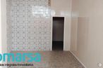 Retail for rent at Plaza Salamanca, Ávila, 05001 with lighting, wood, rectangle, fixture, flooring, font, composite material, hardwood, glass and concrete around