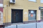 Retail for sale at Carretera Alovera, 12, Azuqueca de Henares, Guadalajara, 19200 with window, furniture, fixture, building, facade, real estate, shade, tints and shades, house and road surface around