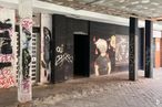 Retail for sale at Calle Benjamín Palencia, Puente de Vallecas, Madrid, 28038 with person, art, building, facade, flooring, tints and shades, city, urban area, graffiti and event around