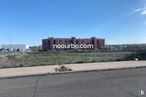 Land for sale at Calle Maceros, Ávila, 05002 with sky, plant, road surface, building, asphalt, cloud, land lot, urban design, tar and residential area around