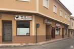 Retail for sale & for rent at Avenida Paz, 3, Villacañas, Toledo, 45860 with door, window, building, property, fixture, architecture, house, facade, font and city around