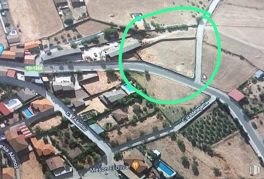 Land for sale at Garciotum, Garciotum, Toledo, 45643 with building, land lot, urban design, thoroughfare, neighbourhood, residential area, public space, road, landscape and map around