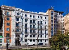 Office for rent at Paseo Castellana, 55, Chamberí, Madrid, 28046 with building, daytime, window, sky, blue, tower block, urban design, condominium, residential area and material property around