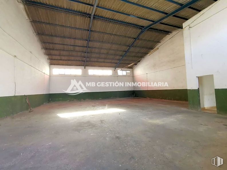 Nave en venta en Polígono Industrial Albarreja, Humanes de Madrid, Madrid, 28970 con propiedad, suelo, suelos, madera, material compuesto, sombra, techo, asfalto, hormigón y superficie de la carretera alrededor