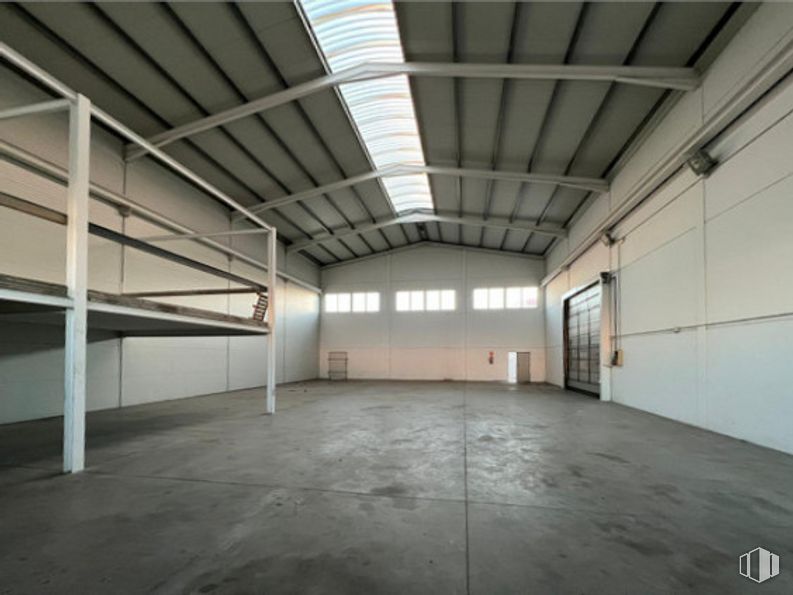 Industrial for rent at Zona Atalaya, Torrijos, Toledo, 45500 with building, hall, flooring, fixture, composite material, ceiling, symmetry, concrete, wood and art around