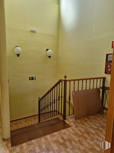 Nave en alquiler en Calle Adaptación, Getafe, Madrid, 28906 con propiedad, madera, accesorio, suelos, suelo, madera dura, edificio, tinte para madera, pintura y material compuesto alrededor