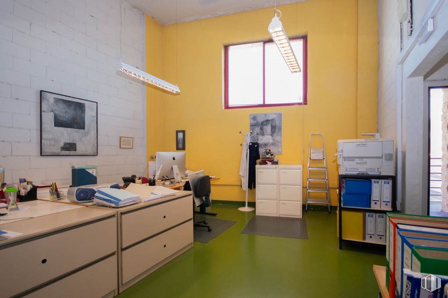 Industrial for sale at Calle Albasanz, 14 B, San Blas - Canillejas, Madrid, 28037 with cabinetry, lighting, picture frame, property, window, building, fixture, table, drawer and chest of drawers around