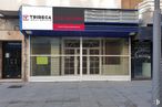 Local en alquiler y venta en Calle Los Alfares, 1, Alcorcón, Madrid, 28922 con puerta, edificio, accesorio, gas, fachada, ladrillo, fuente, toldo, ciudad y edificio comercial alrededor