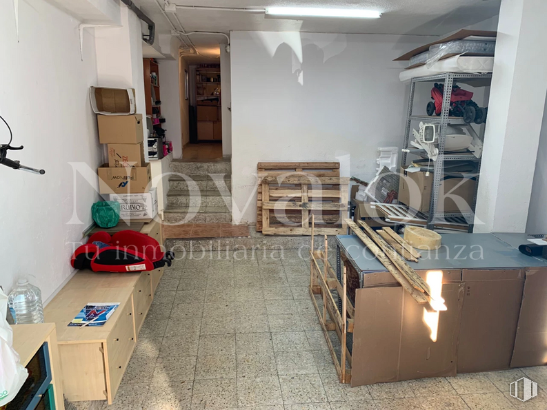 Local en venta en Calle Agustina de Aragón, Móstoles, Madrid, 28938 con equipaje y bolsos, mesa, propiedad, alumbrado, madera, pavimentos, diseño de interiores, piso, edificio y madera alrededor