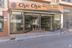 Retail for sale at Zona centro, Azuqueca de Henares, Guadalajara, 19200 with building, window, door, fixture, facade, font, retail, signage, mixed-use and awning around