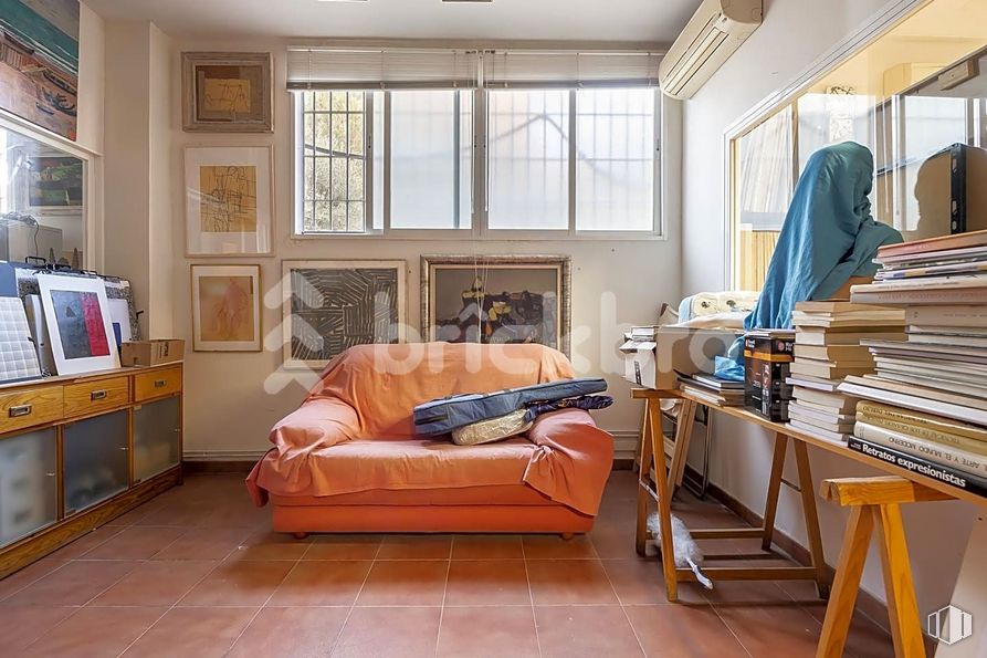 Retail for sale at Calle Juan Francisco Pascual, 2, Hortaleza, Madrid, 28033 with couch, loveseat, cabinetry, window, furniture, property, picture frame, comfort, wood and interior design around