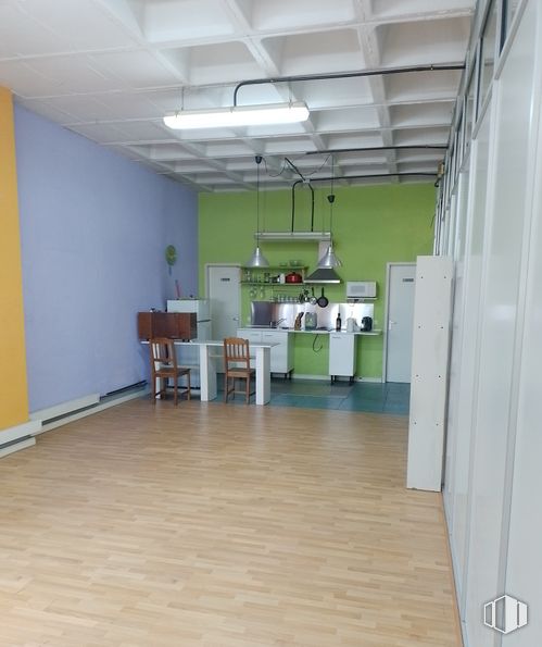 Industrial for sale & for rent at Calle Gamonal, Villa de Vallecas, Madrid, 28031 with chair, refrigerator, lighting, wood, flooring, floor, hall, fixture, building and hardwood around