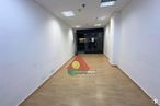 Retail for rent at C.C Perales del Carmen, Calle Groenlandia, 6, Getafe, Madrid, 28909 with flooring, floor, ceiling, tile flooring, transparency, cleanliness, fluorescent lamp, tile and aluminium around