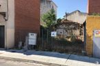 Land for sale at Calle Ramona, 7, Galapagar, Madrid, 28260 with building, sky, plant, asphalt, road surface, door, wall, residential area, urban design and real estate around