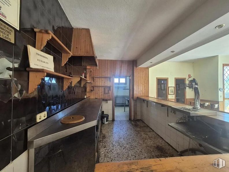 Retail for sale & for rent at Calle Paraiso, Torre del Burgo, Guadalajara, 19197 with cabinetry, countertop, wood, building, interior design, kitchen, flooring, floor, hardwood and house around