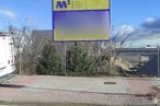 Land for sale & for rent at Vicálvaro, Vicálvaro, Madrid, 28052 with traffic sign, sky, cloud, road surface, asphalt, line, tree, zebra crossing, thoroughfare and gas around