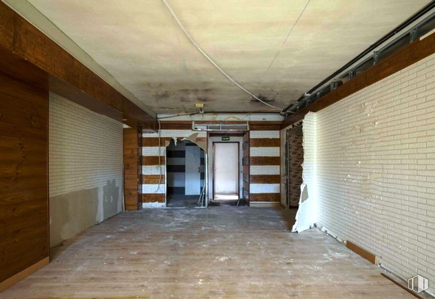 Local en venta en Calle Murcia, 5, Arganzuela, Madrid, 28045 con puerta, accesorio, hall, madera, suelos, suelo, techo, madera dura, material compuesto y material de construcción alrededor