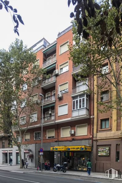 Local en alquiler en Calle López de Hoyos, 69, Chamartín, Madrid, 28002 con edificio, ventana, zona urbana, ciudad, barrio, ciudad, fachada, apartamento, área metropolitana y zona residencial alrededor