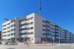 Local en alquiler en Calle Valle del Bustarviejo, 10, Torrejón de Ardoz, Madrid, 28850 con edificio, cielo, luz de la calle, bloque de pisos, diseño urbano, condominio, ventana, zona residencial, edificio comercial y fachada alrededor