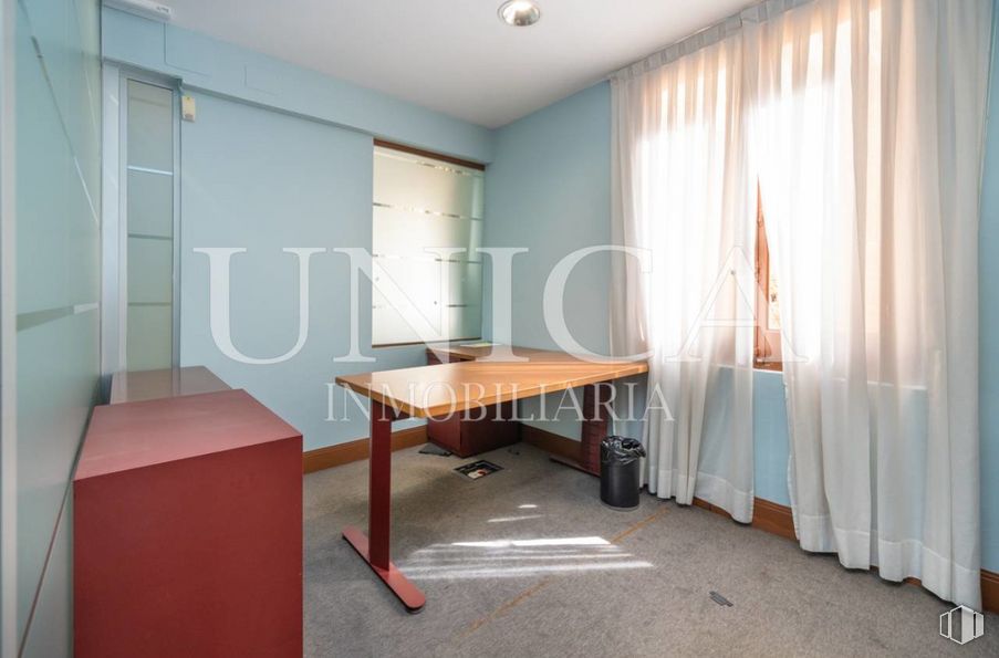 Oficina en venta en Calle Velázquez, Salamanca, Madrid, 28006 con escritorio, mesa, mueble, propiedad, madera, edificio, interiorismo, suelos, suelo y cortina alrededor