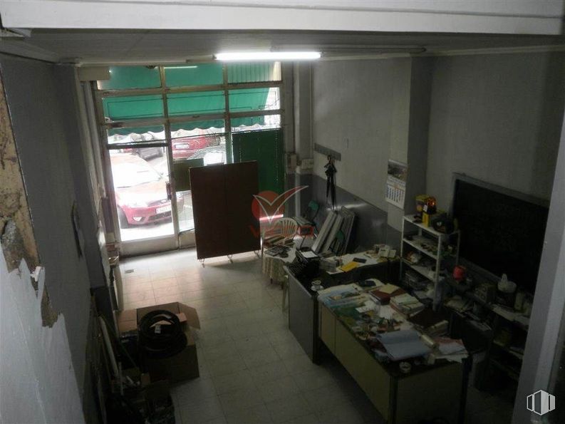 Retail for sale & for rent at Zona Fermín Caballero, Cuenca, 16004 with fixture, floor, flooring, gas, machine, engineering, building, room, office supplies and ceiling around