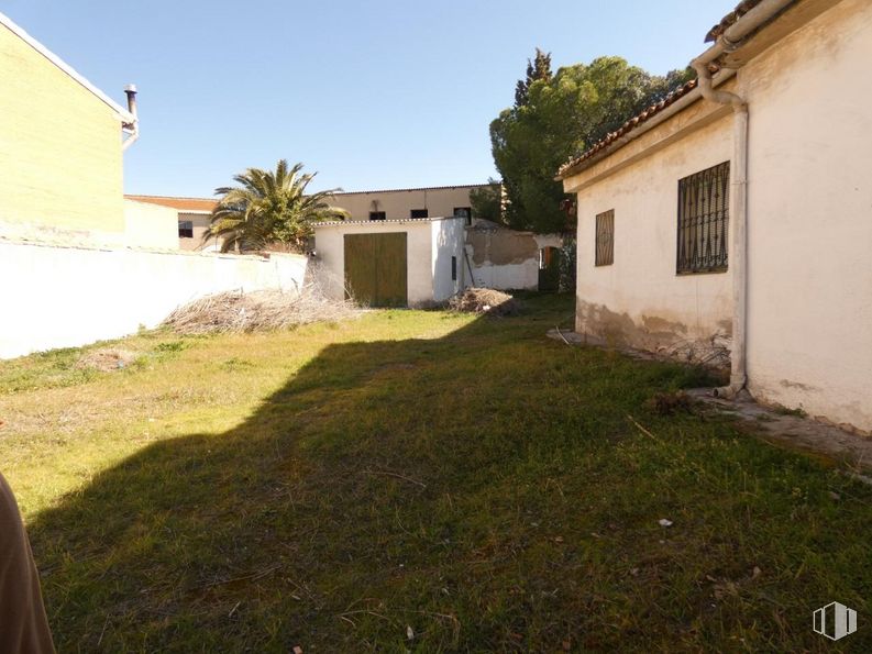 Suelo en venta en Calle Ramón y Cajal, Bargas, Toledo, 45593 con casa, ventana, persona, cielo, planta, árbol, edificio, lote de tierra, hierba y área residencial alrededor