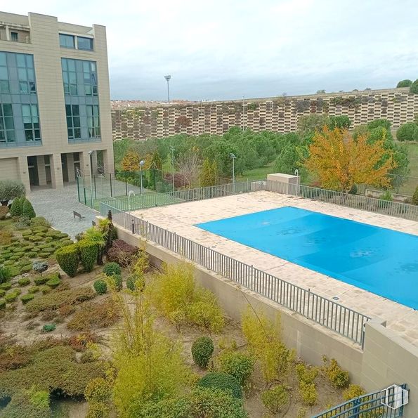 Office for rent at Calle Manuel Pombo Angulo, Hortaleza, Madrid, 28050 with building, apartment, urban design, condominium, swimming pool, high-rise building, headquarters and corporate headquarters around