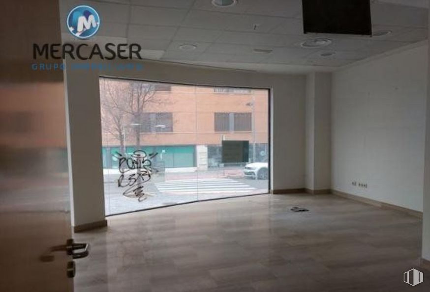 Retail for sale at Calle Presidente Felipe González, 4, Arganda del Rey, Madrid, 28500 with home appliance, property, window, building, fixture, interior design, architecture, floor, wall and flooring around