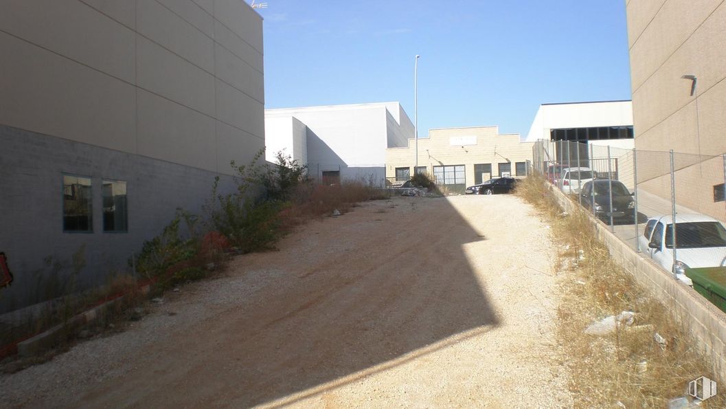 Suelo en venta en  Polígono Industrial Urtinsa, Alcorcón, Madrid, 28923 con ventana, edificio, cielo, superficie de la carretera, asfalto, lote de tierra, planta, diseño urbano, carretera y paisaje alrededor