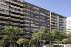 Oficina en alquiler en Avenida Brasil, 29, Tetuán, Madrid, 28020 con coche, edificio, día, cielo, propiedad, infraestructura, rueda, ventana, árbol y neumático alrededor