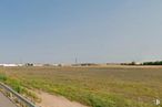 Suelo en venta en Carretera Esquivias, Seseña, Toledo, 45223 con cielo, planta, paisaje natural, asfalto, superficie de la carretera, pradera, paisaje, prado, horizonte y hierba alrededor