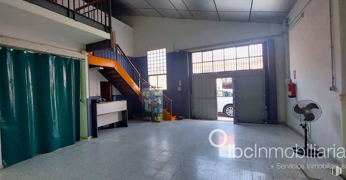 Nave en venta en Polígono Ardoz, Illescas, Toledo, 45200 con ventilador mecánico, ventana, edificio, accesorio, casa, interiorismo, suelos, suelo, puerta y hall alrededor