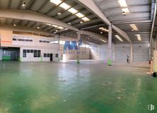 Industrial for rent at Zona Coslada, Coslada, Madrid, 28820 with field house, building, flooring, leisure, ceiling, water, hall, sport venue, parking and city around