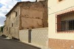 Land for sale at Calle Concepción, 14, Villaconejos de Trabaque, Cuenca, 16860 with window, cloud, sky, azure, fixture, building, beige, neighbourhood, wood and residential area around