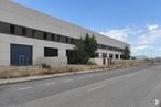 Industrial for sale at Polígono Vicolozano, Ávila, 05194 with building, sky, cloud, asphalt, architecture, road surface, plant, facade, tar and landscape around