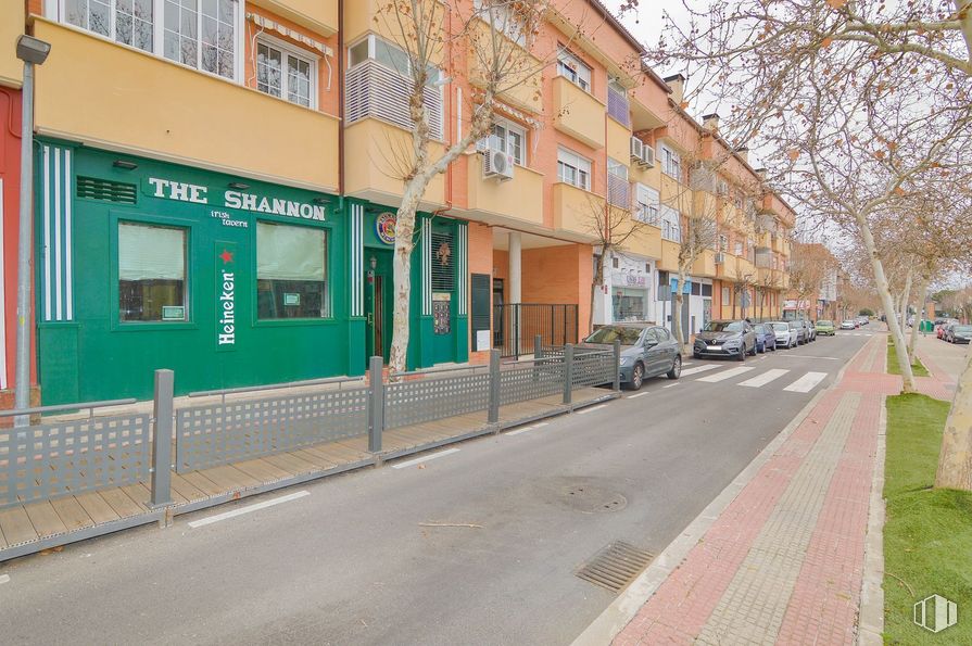 Local en venta en Camino Real, Villanueva del Pardillo, Madrid, 28229 con edificio, propiedad, ventana, coche, árbol, superficie de la carretera, casa, diseño urbano, barrio y zona residencial alrededor