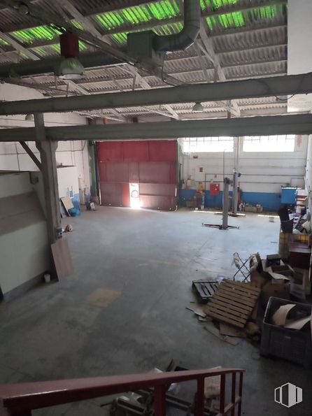 Nave en alquiler en Polígono Industrial Ventorro del Cano, Alcorcón, Madrid, 28925 con madera, suelo, hall, suelos, casa, haz, gas, sombra, techo y madera dura alrededor