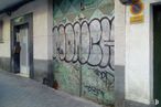 Industrial for sale at Zona Villaverde, Villaverde, Madrid, 28021 with building, handwriting, paint, house, art, wall, font, neighbourhood, graffiti and facade around