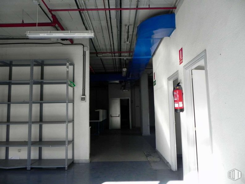 Oficina en venta en Edificio Auge III, Calle María Tubau, 4, Fuencarral - El Pardo, Madrid, 28050 con edificio, accesorio, mediante, extintor de incendios, pared, suelo, gas, piso, techo y habitación alrededor