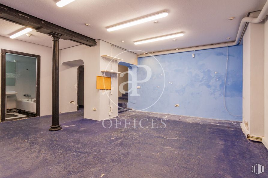 Oficina en venta en Zona Palacio, Centro, Madrid, 28013 con alumbrado, interiorismo, edificio, suelos, suelo, puerta, techo, casa, espacio y escayola alrededor