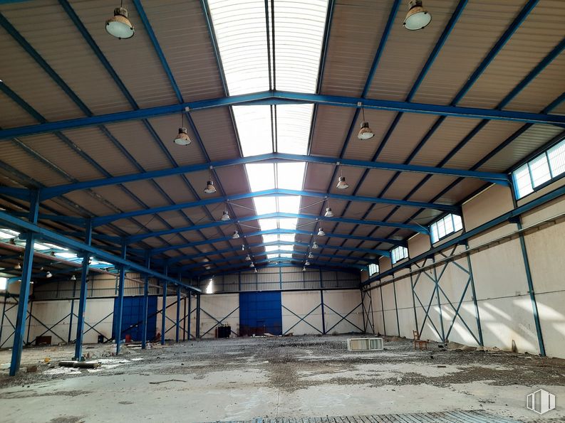 Industrial for sale at Calle Santa Olalla, Carriches, Toledo, 45532 with window, architecture, building, fixture, shade, beam, hall, roof, city and urban area around