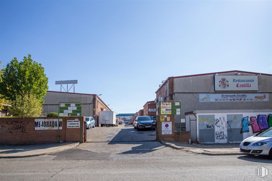 Nave en alquiler en Zona industrial Mejorada, Mejorada del Campo, Madrid, 28840 con coche, edificio, luz de estacionamiento, cielo, rueda, neumático, vehículo, vehículo de motor, asfalto y superficie de la carretera alrededor