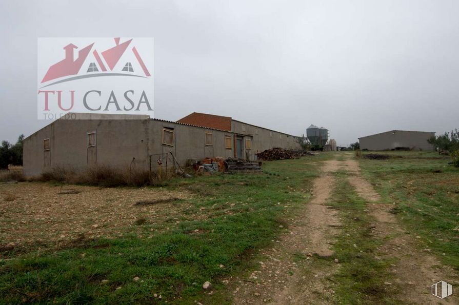 Land for sale at Camino Polán, S/N, Polán, Toledo, 45161 with house, building, sky, plant, cloud, land lot, grass, tree, landscape and road around