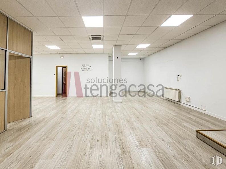 Oficina en alquiler en Calle Azcona, Salamanca, Madrid, 28028 con puerta, lámpara, alumbrado, accesorio, madera, hall, suelos, edificio, suelo y madera dura alrededor