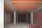 Retail for sale at Zona El Quiñón, Seseña, Toledo, 45224 with building, fixture, floor, flooring, wood, hall, composite material, building material, concrete and ceiling around