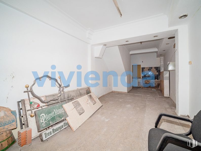 Local en venta en Calle José Hierro, Ciudad Lineal, Madrid, 28027 con silla, equipaje y bolsos, edificio, azur, interiorismo, piso, suelo, madera, sala de estar y comodidad alrededor