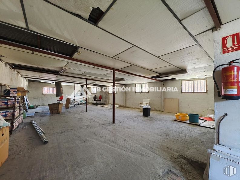 Nave en venta en Zona industrial, Parla, Madrid, 28980 con ventana, edificio, suelos, suelo, madera, hall, gas, techo, hormigón y aparcamiento alrededor