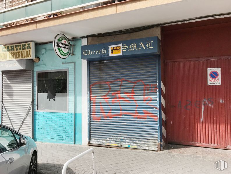 Local en venta en Calle Río Ulla, 20, Ciudad Lineal, Madrid, 28017 con coche, propiedad, neumático, rueda, accesorio, arquitectura, puerta, pared, fachada y bienes raíces alrededor